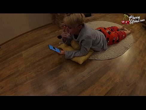 ❤️ Traks Blondīne sūc milzīgu locekli sūc un lēkā uz tā - anālais sekss Porno video pie lv.porn-milf300.ru ❌️❤