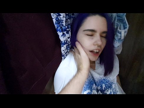 ❤️ Atradu savu māsu skapī un palīdzēju viņai beigt. Porno video pie lv.porn-milf300.ru ❌️❤